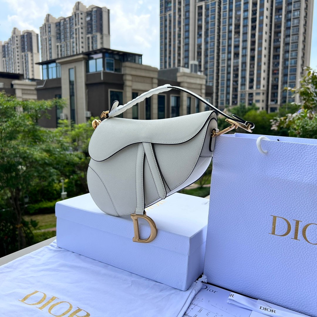 Carteira Dior – White